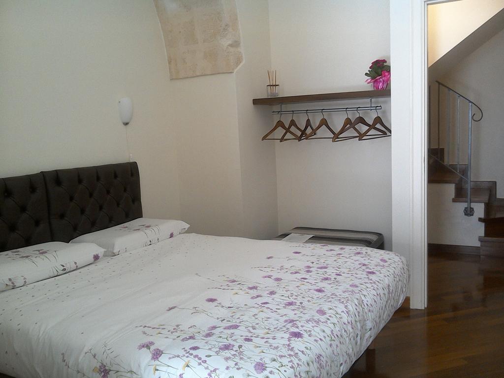 Alla Dimora Di Chiara Suite And Rooms Матера Екстериор снимка