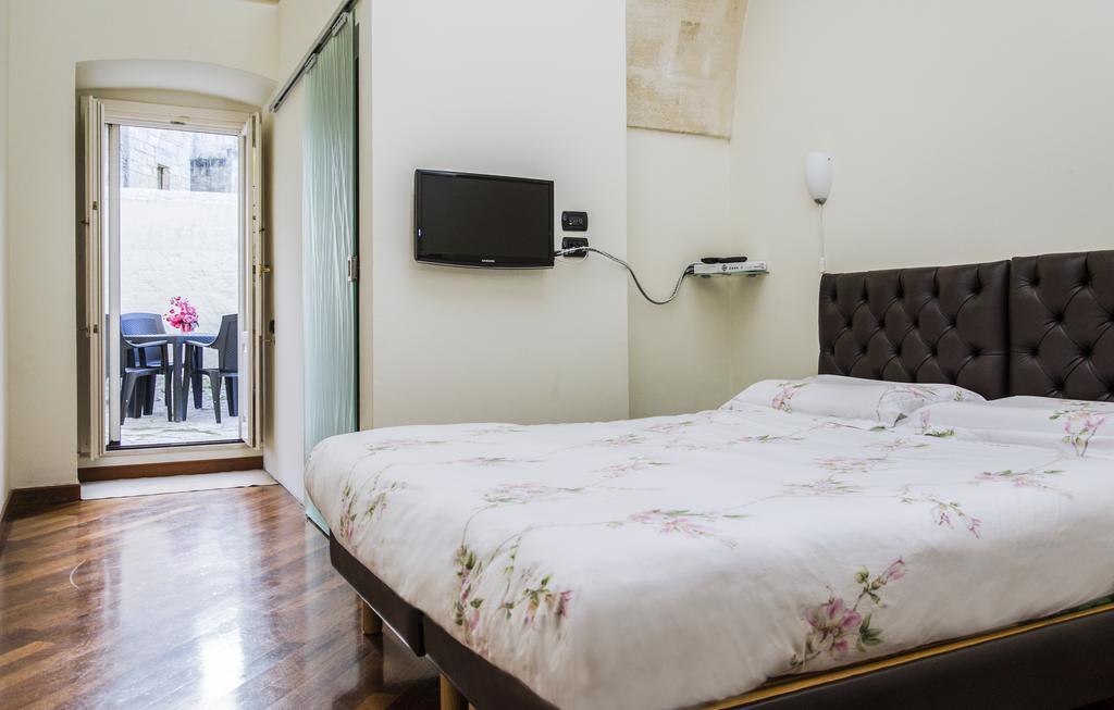 Alla Dimora Di Chiara Suite And Rooms Матера Екстериор снимка