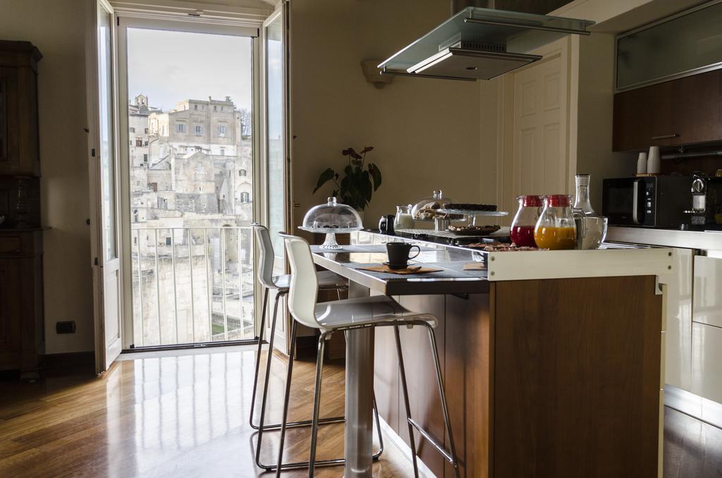 Alla Dimora Di Chiara Suite And Rooms Матера Екстериор снимка